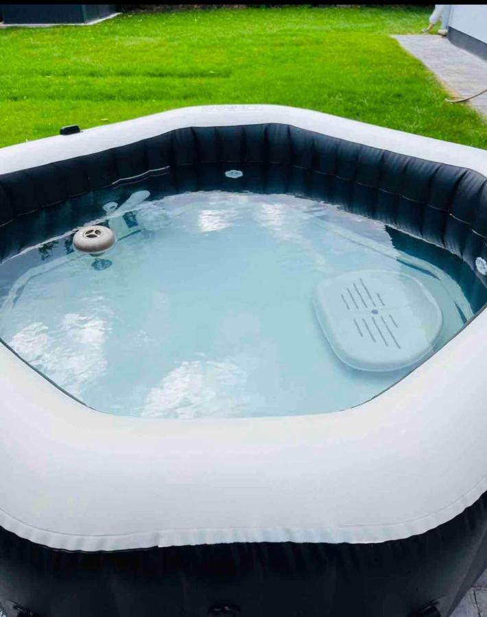 Вилла Haushalfte Mit Garten, Kamin, Grill & Whirlpool Nahe Ber Берлин Экстерьер фото